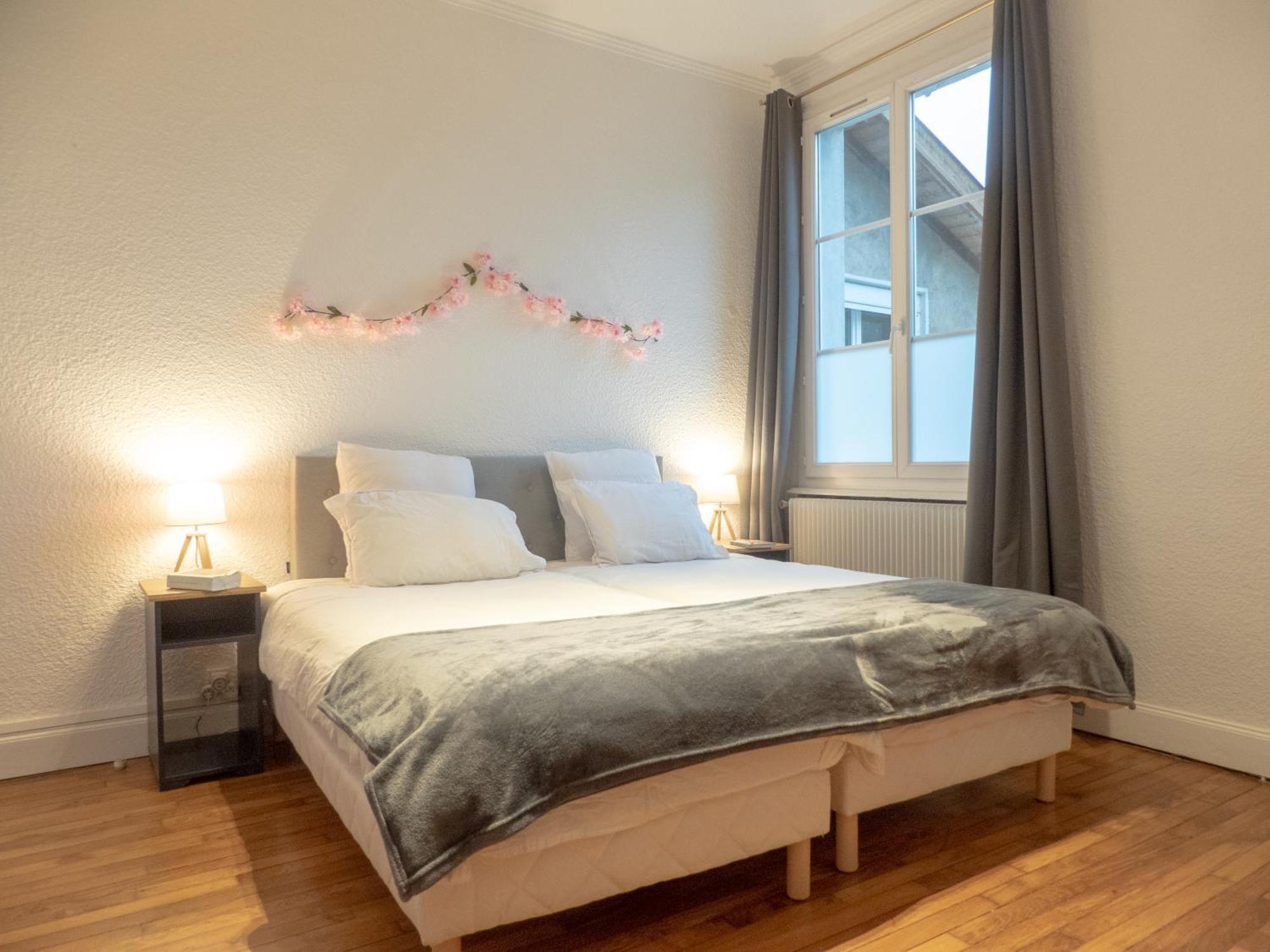 L'Amour De La Paix - Centre-Ville - Jardin - Proche Gare - Tv65"Primevideo - Ambiance Tres Chaleureuse - Parking Gratuit Sous-Video Surveillance Proche - Gere Par Presta-Zen'Services Verdun-sur-Meuse Exterior photo