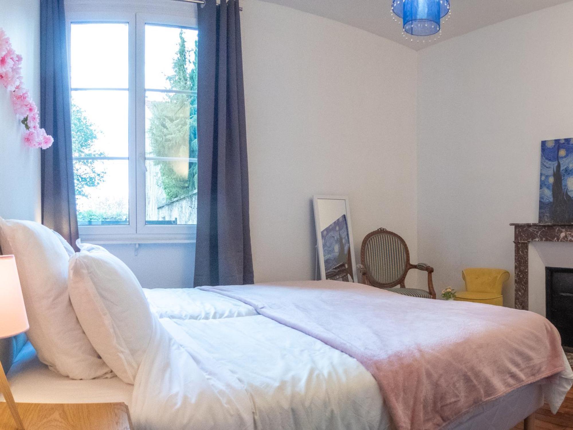 L'Amour De La Paix - Centre-Ville - Jardin - Proche Gare - Tv65"Primevideo - Ambiance Tres Chaleureuse - Parking Gratuit Sous-Video Surveillance Proche - Gere Par Presta-Zen'Services Verdun-sur-Meuse Exterior photo