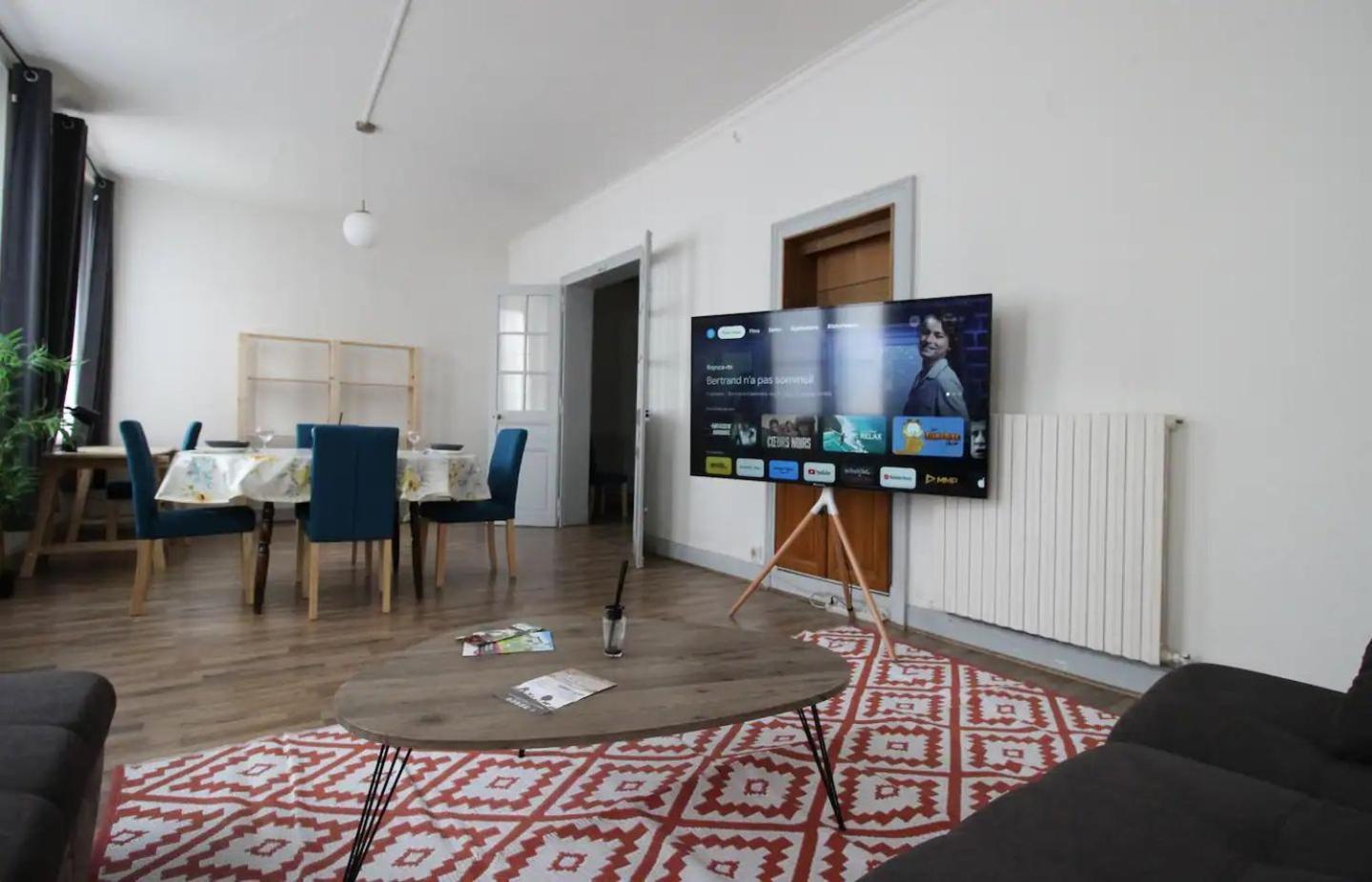 L'Amour De La Paix - Centre-Ville - Jardin - Proche Gare - Tv65"Primevideo - Ambiance Tres Chaleureuse - Parking Gratuit Sous-Video Surveillance Proche - Gere Par Presta-Zen'Services Verdun-sur-Meuse Room photo