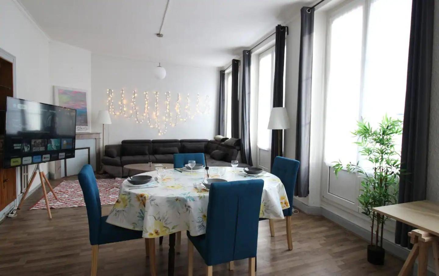 L'Amour De La Paix - Centre-Ville - Jardin - Proche Gare - Tv65"Primevideo - Ambiance Tres Chaleureuse - Parking Gratuit Sous-Video Surveillance Proche - Gere Par Presta-Zen'Services Verdun-sur-Meuse Room photo