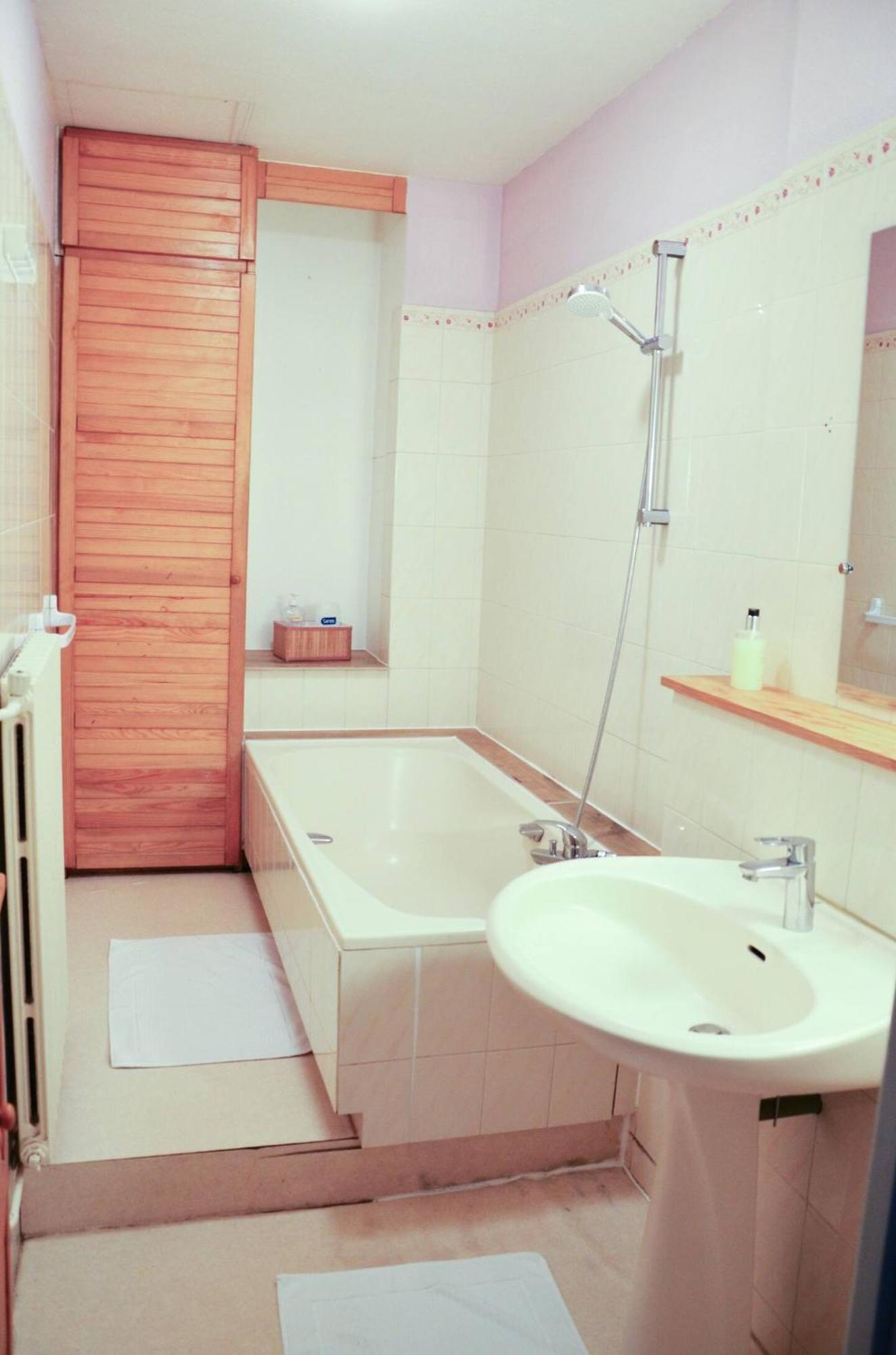 L'Amour De La Paix - Centre-Ville - Jardin - Proche Gare - Tv65"Primevideo - Ambiance Tres Chaleureuse - Parking Gratuit Sous-Video Surveillance Proche - Gere Par Presta-Zen'Services Verdun-sur-Meuse Room photo