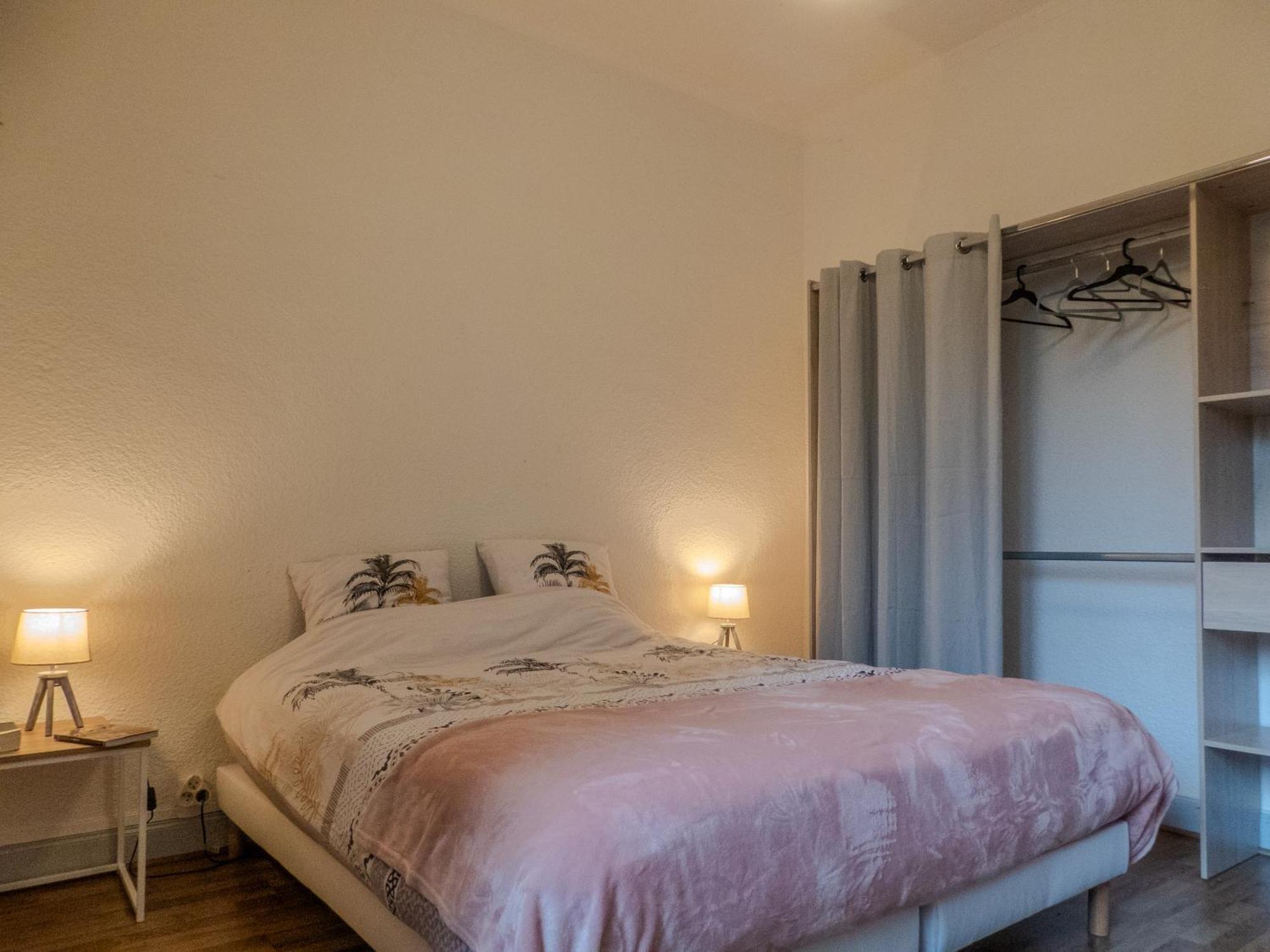 L'Amour De La Paix - Centre-Ville - Jardin - Proche Gare - Tv65"Primevideo - Ambiance Tres Chaleureuse - Parking Gratuit Sous-Video Surveillance Proche - Gere Par Presta-Zen'Services Verdun-sur-Meuse Exterior photo